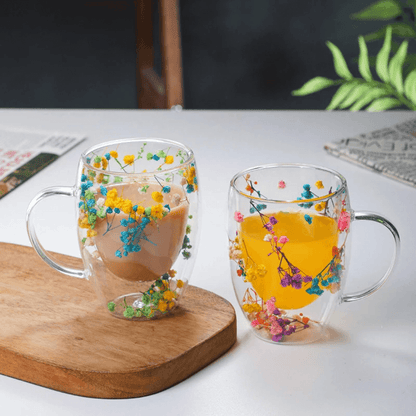 (4 pièces) Tasses en verre à double paroi avec motif fleurs séchées